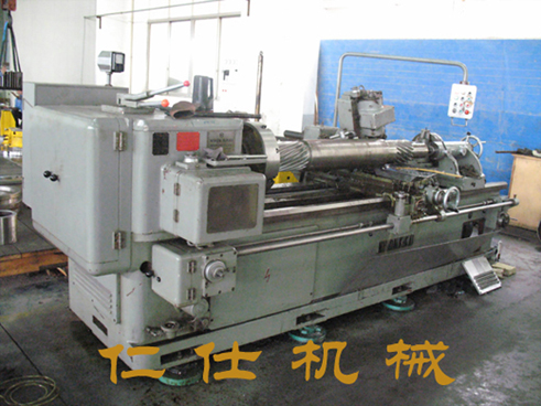 臥式滾齒設備 - 副本.jpg